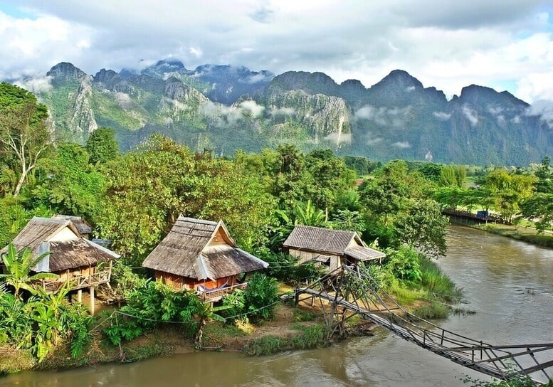 VangVieng Laos min