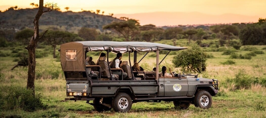 Safari en 4X4 électrique dans la zone protégéee de Grumeti à l'ouest du Serengeti
