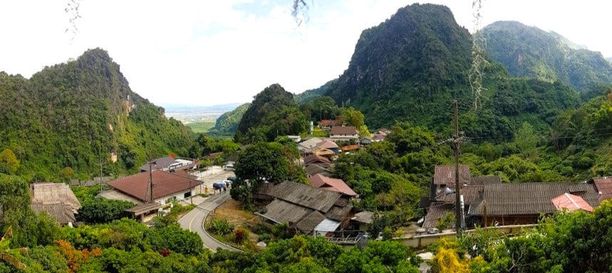 Village de minorités ethniques dans les régions montagneuses qui bordent les frontières avec le Laos et la Birmanie