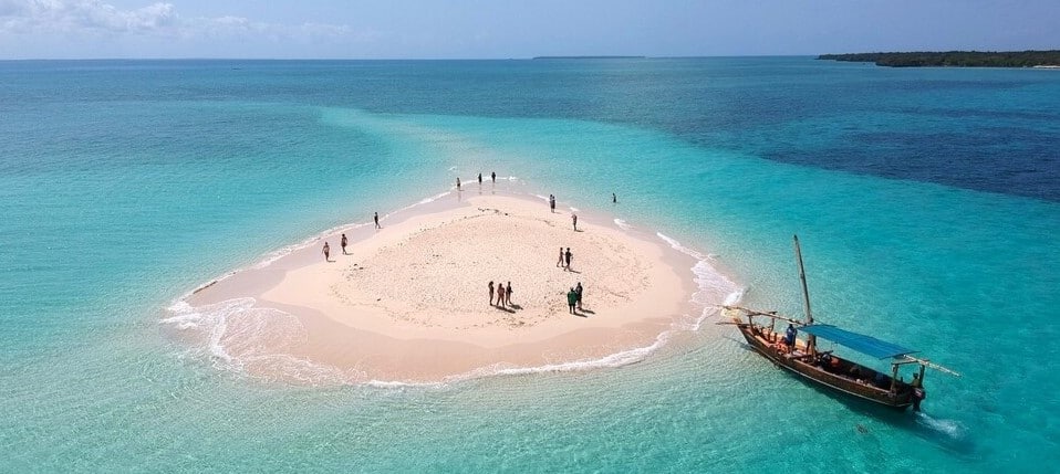 Excursion sur un banc de sable dans le sud de Zanzibar
