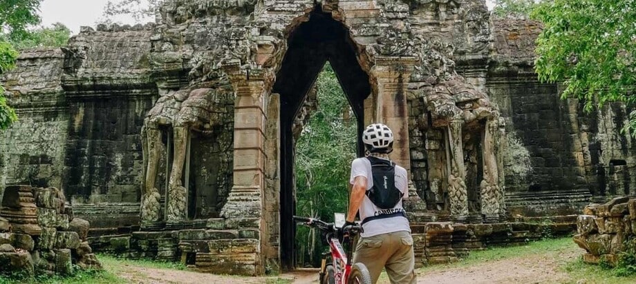 Excursion en vtt pour découvrir les temples d'Angkor Thom