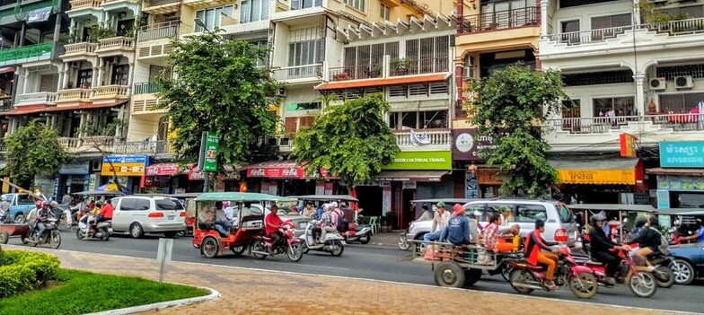 Phnom Penh, ville turbulente en mouvement