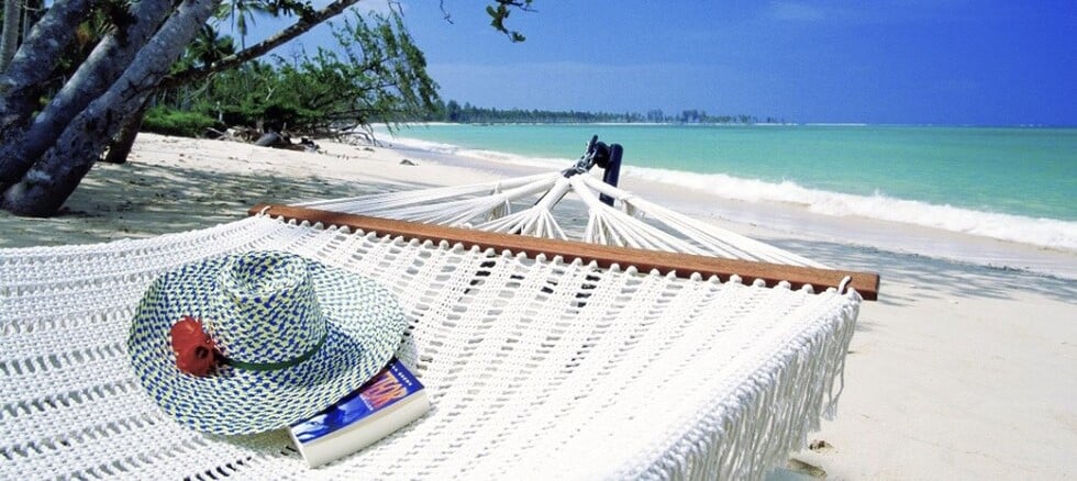 Le farniente sur la plage est l'un des principales activités à Phuket et à Khao Lak
